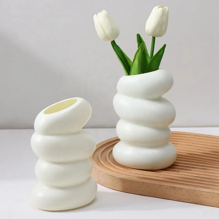 Creative Spiral White Flower Vase