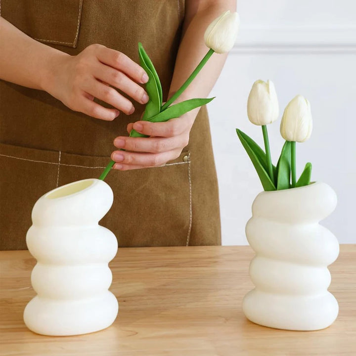 Creative Spiral White Flower Vase